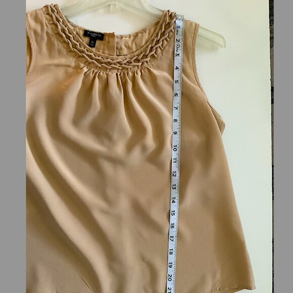 Talbots Petites - Classic Beige sleeveless Silk top Size 10P - Picture 4 of 9